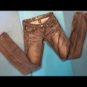Antique Rivet studded jeans size 25 black